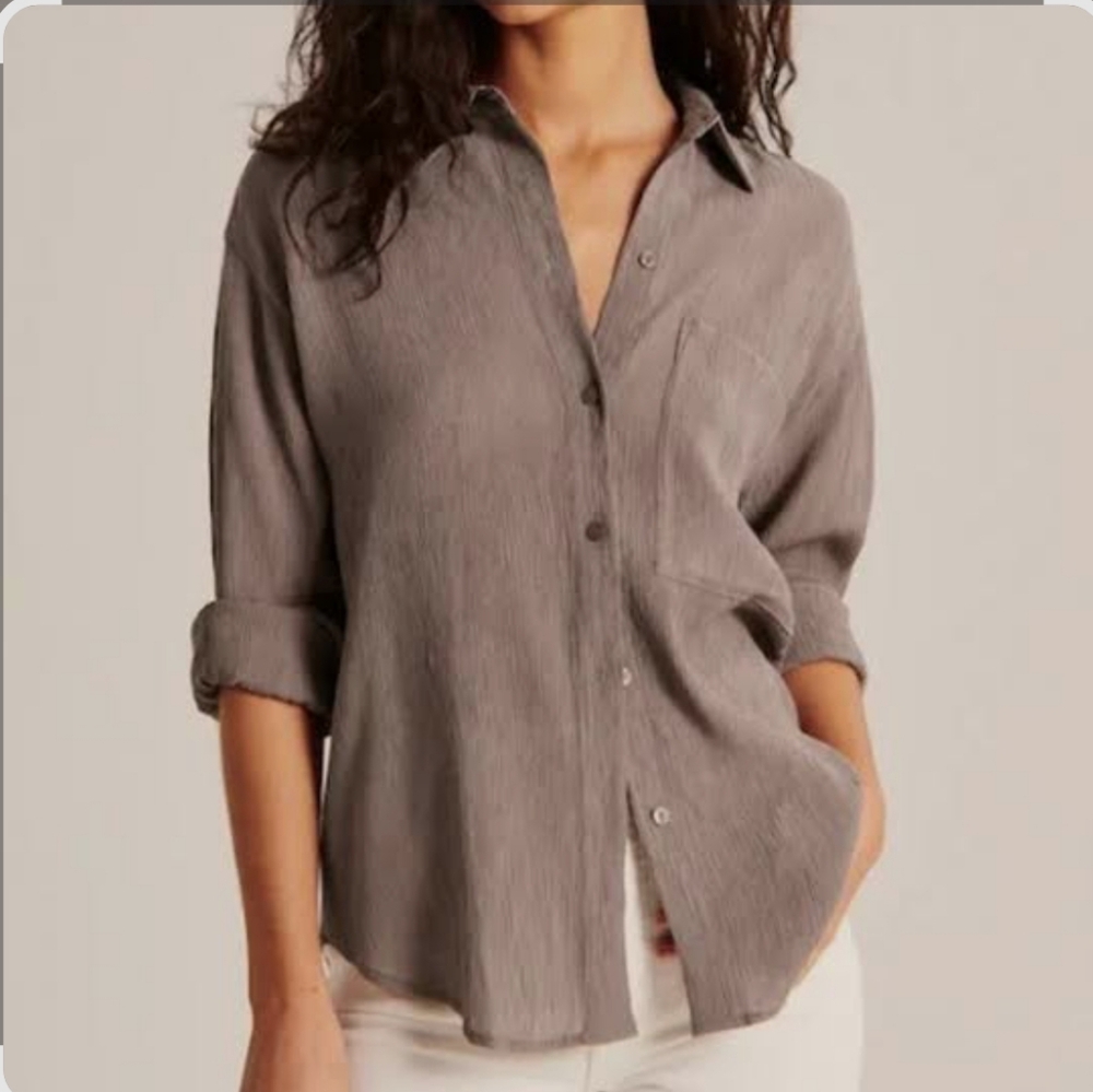 Abercrombie & Fitch Women's Gray Button-Up Shirt